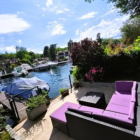 Le Bonheur Les Pieds Dans L'eau Thonon-les-Bains